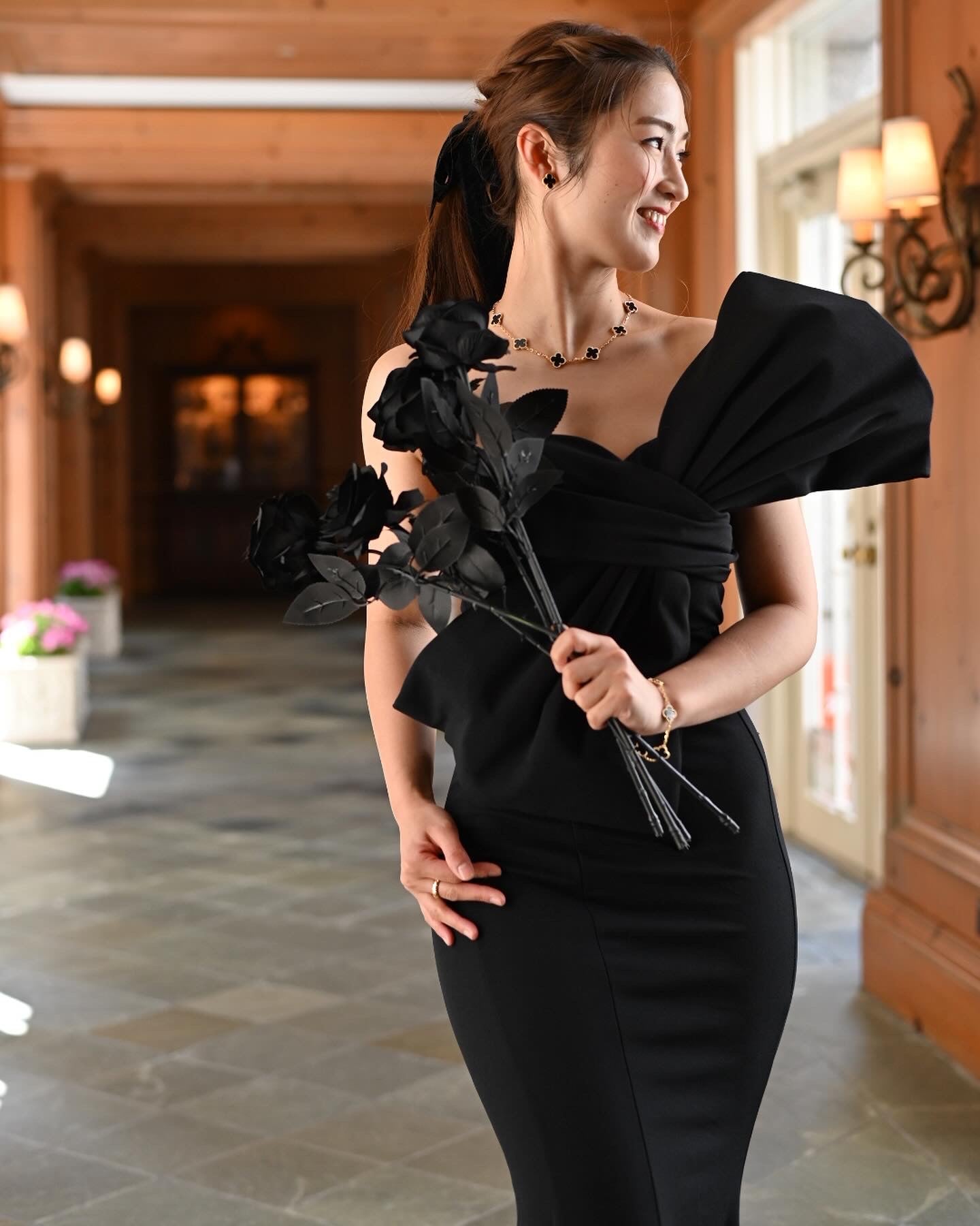 Van Cleef & Arpels オニキス イヤリング 750YG (ちょいカリ)関西限定