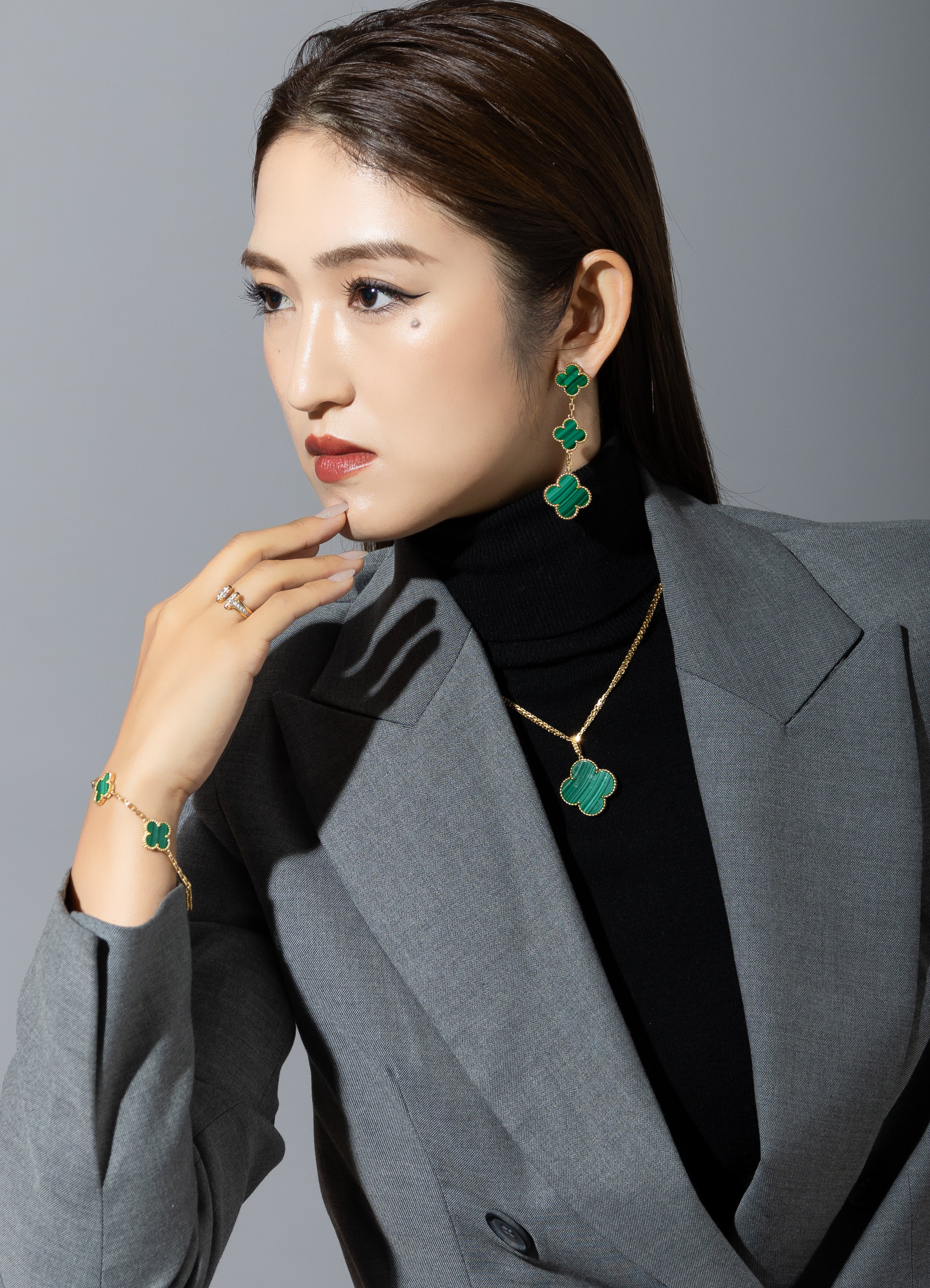 Van Cleef & Arpels マラカイト 5モチーフ ブレスレット