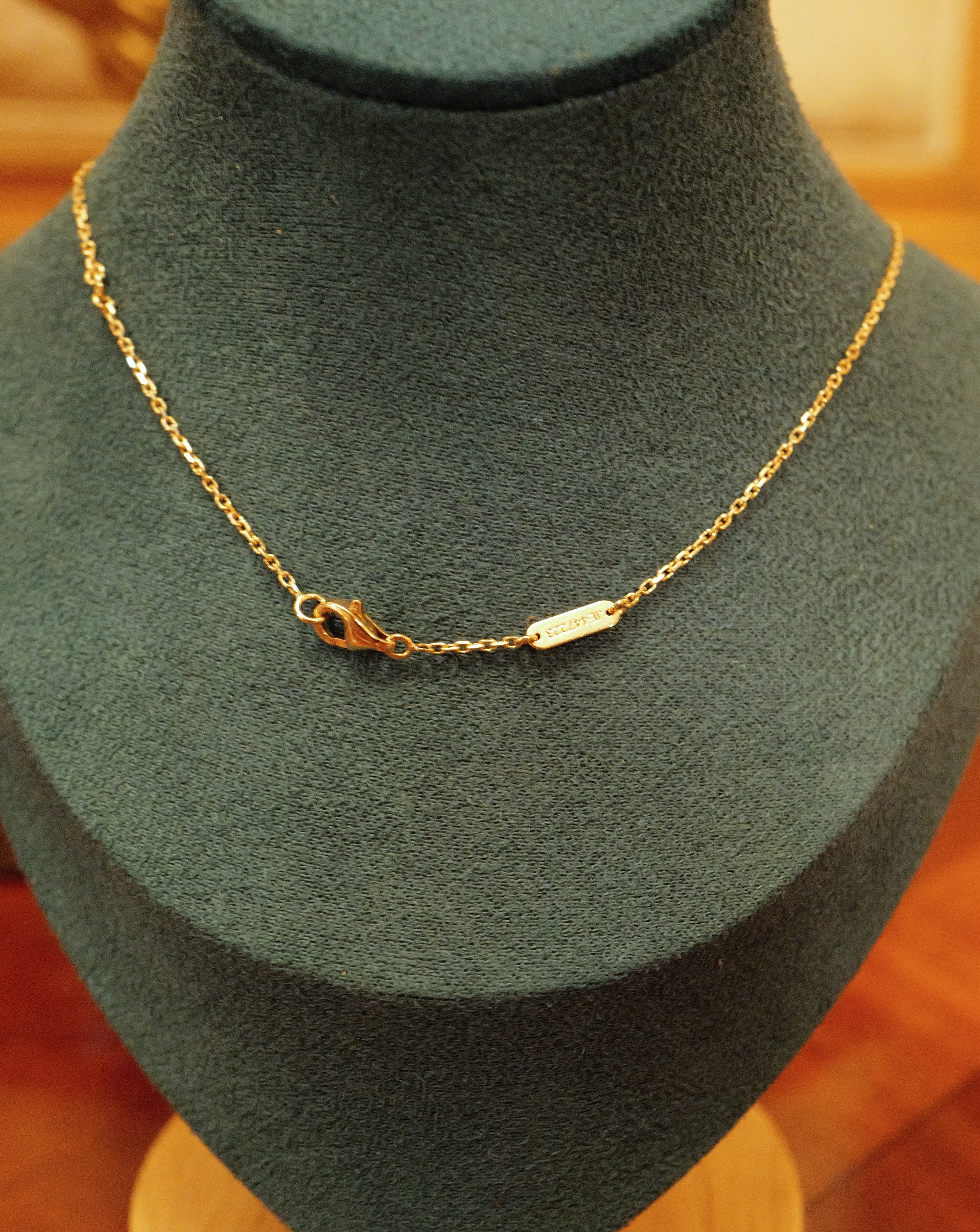 Van Cleef & Arpels マザーオブパール 2点セット(ネックレス、ピアス)