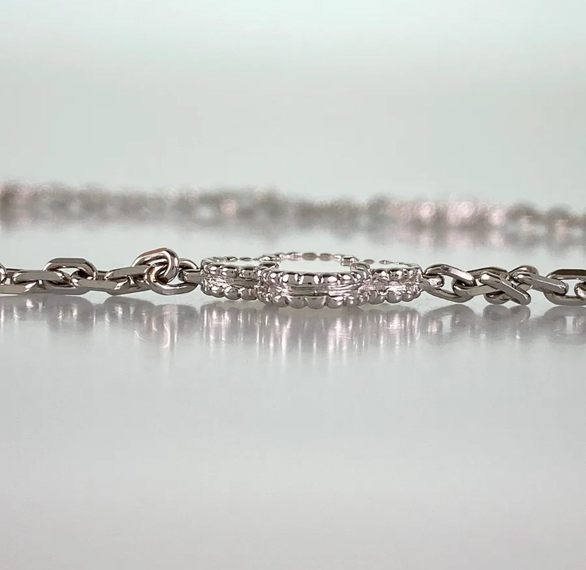 Van Cleef & Arpels(3) 10モチーフ ネックレス K18WG シェル