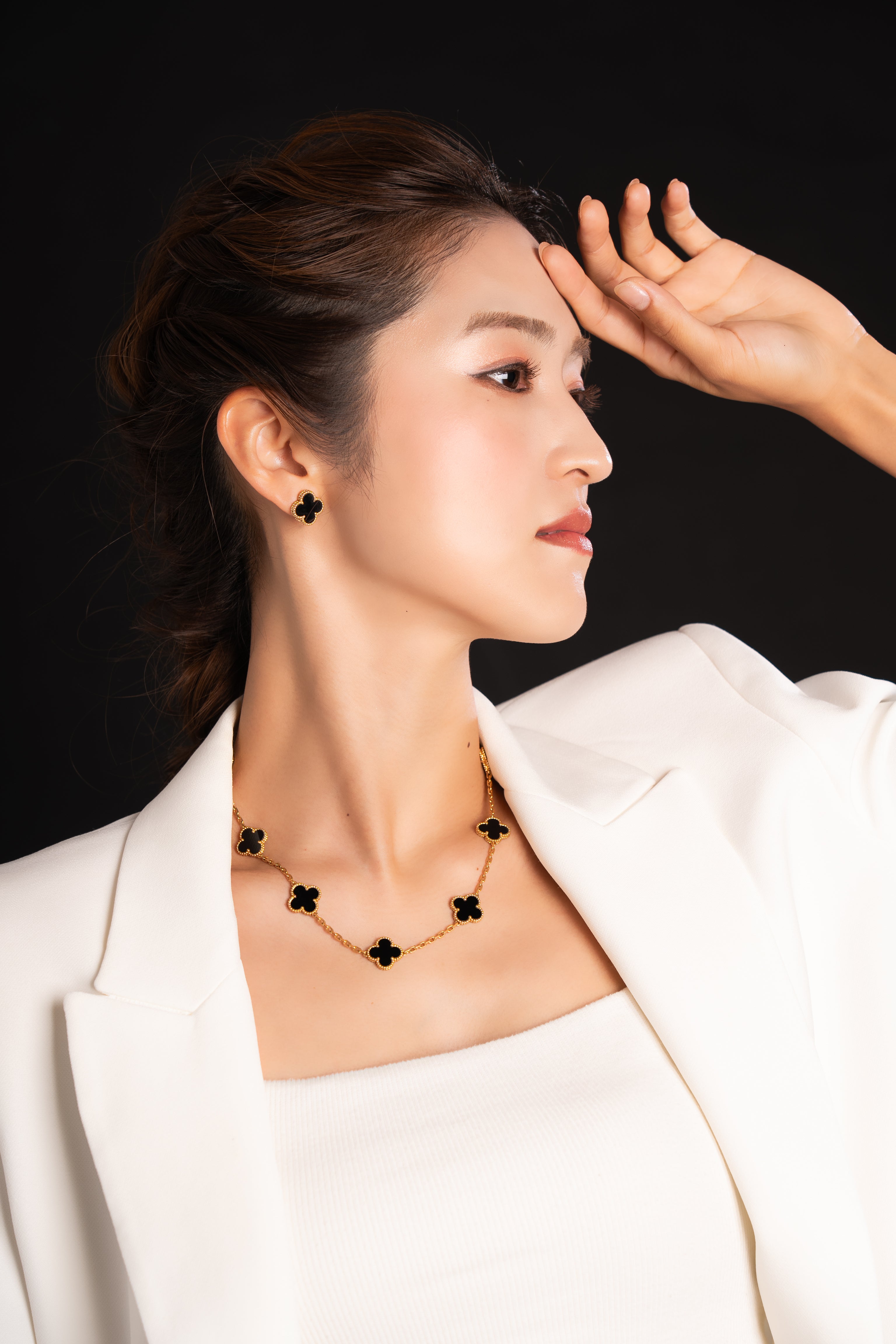 Van Cleef & Arpels ヴァンクリーフ&アーペル ヴィンテージアルハンブラ オニキス ピアス