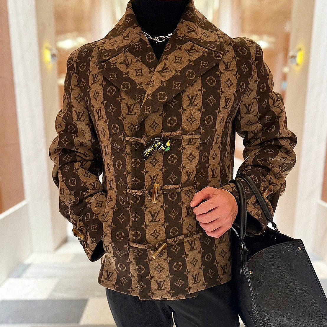 LV x NIGO® モノグラム トランク ストライプ クロップド