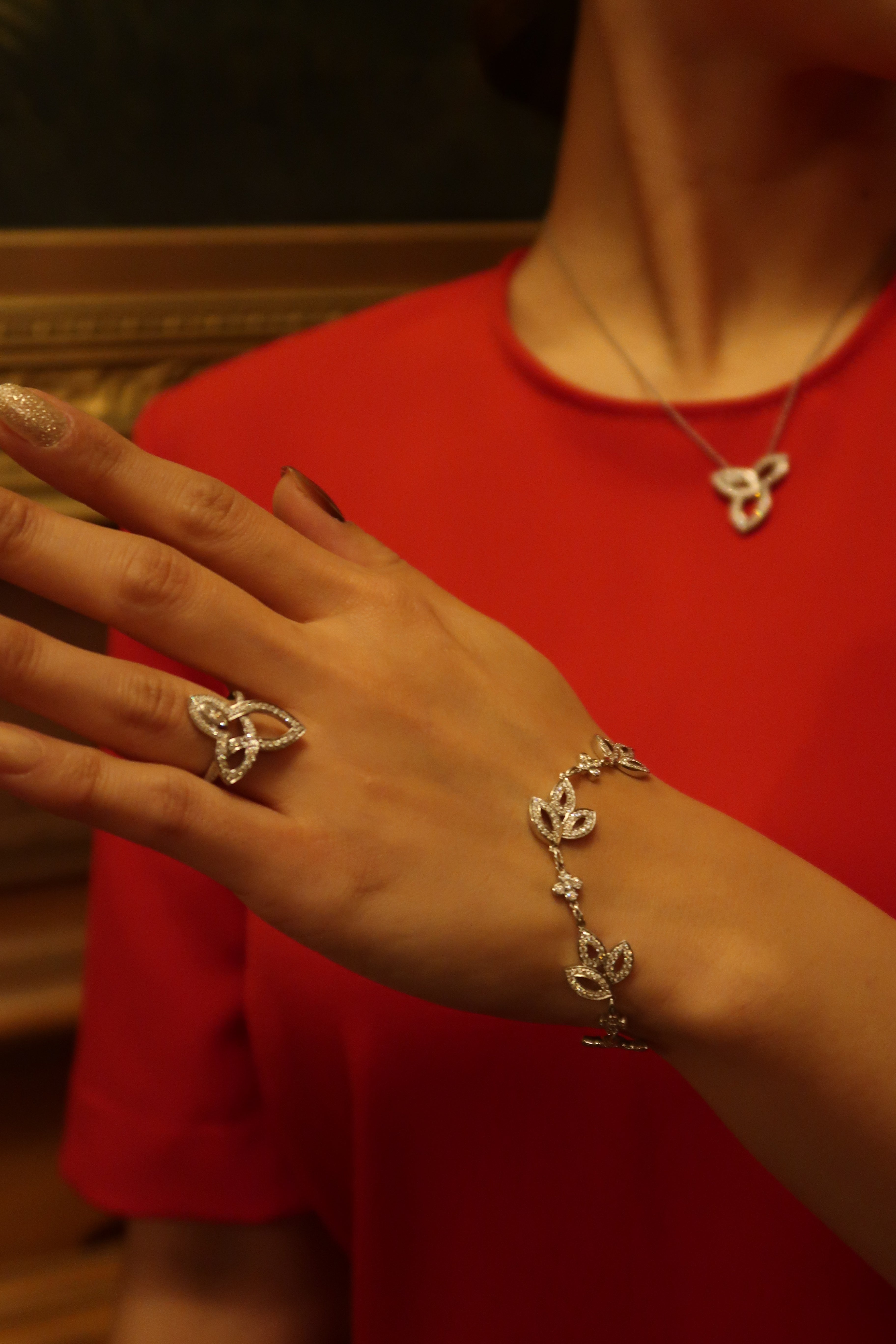 Harry Winston リリークラスター・リング(ちょいカリ)関西限定