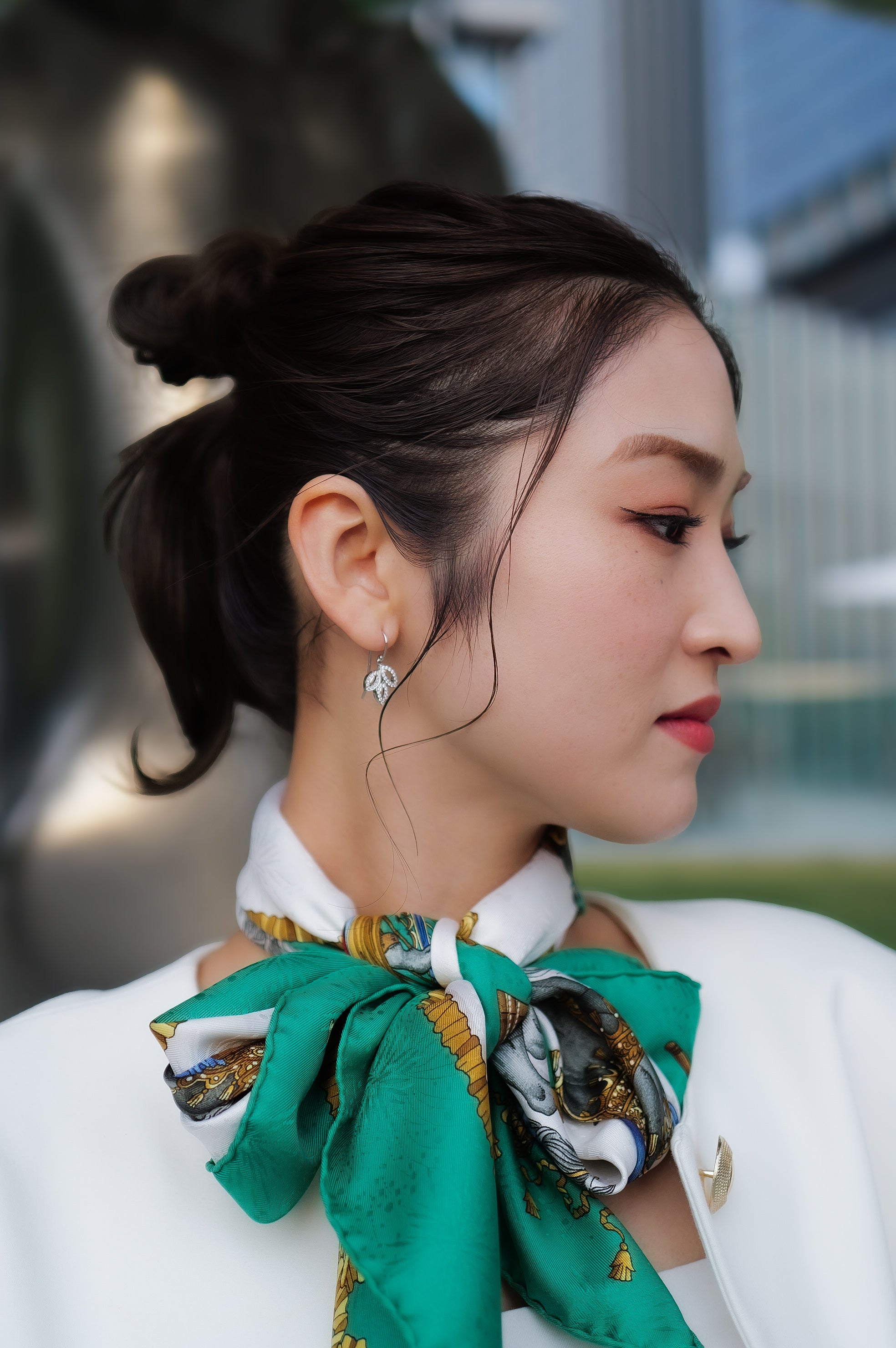 Harry Winston ハリー ウィンストンリリークラスター ミニ ダイヤ ピアス