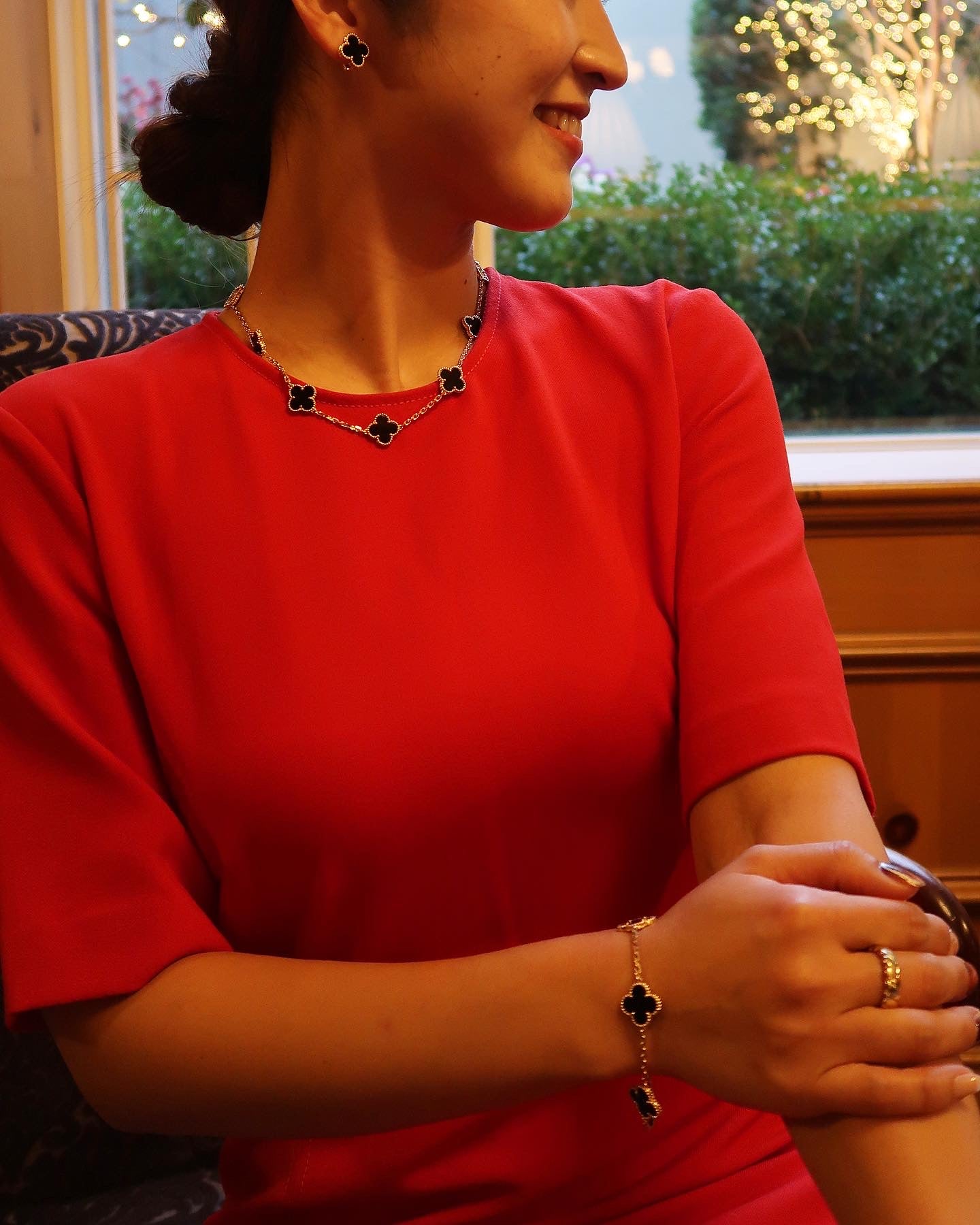 Van Cleef & Arpels オニキス イヤリング 750YG (ちょいカリ)関西限定