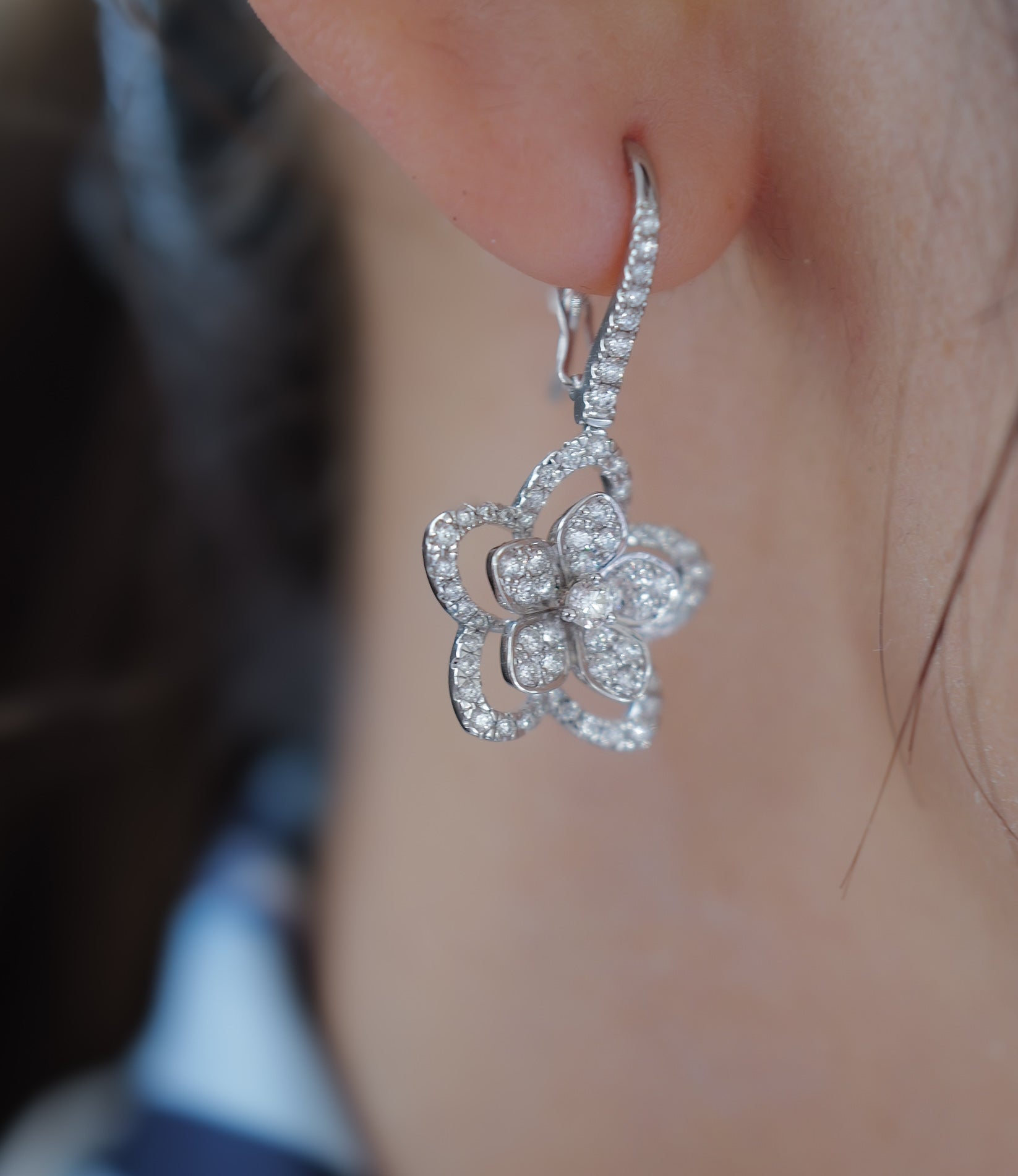 graff グラフ　ワイルドフラワー ダイヤモンド ピアス