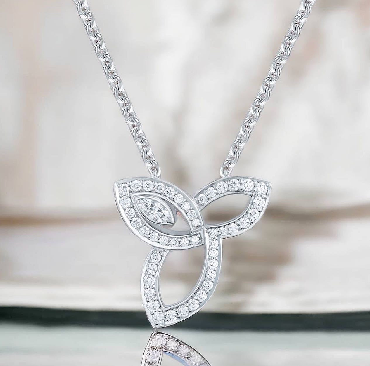 Harry Winston ハリーウィンストン　リリークラスター