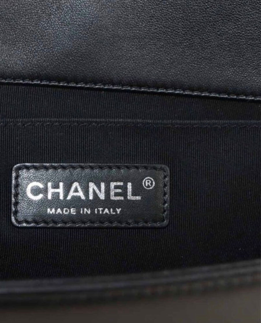 CHANEL ボーイシャネル チェーン ショルダー バッグ ラムスキン